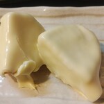 もつ焼 まるい - ポテトチーズ焼き