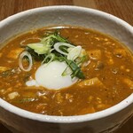 カレーうどん ひかり - ひかりの看板、大人のカレーうどん20種以上のスパイス