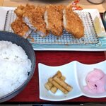 Shinjuku Saboten - 三種　彩り御膳（ひとくちヒレカツ、大海老フライ、チーズ重ねかつ）