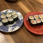 Sushi Kyuu - いか納豆巻き、トロたくわん巻き