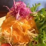 珈琲美人 文月 - セットのサラダ。シャキシャキで丁寧に細切りされたキャベツ。一気に野菜不足も解消！