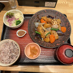 大戸屋 - 料理写真: