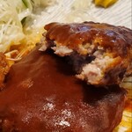 とんかつ 洋食の店 ICHIBAN - ソースが絡んで来て激旨！！