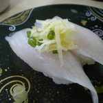 長崎港宝洋丸 - 太刀魚、１５８円。　太刀魚は鮮度が落ちるスピードがトップクラスで速いが、この日食べた太刀魚は文句無しの「活き物」！！