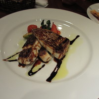 IL PINOLO SKY TERRACE 横浜 - メイン　白身魚のグリル