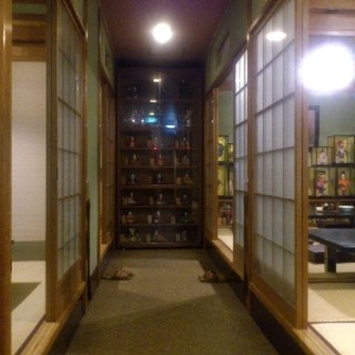 ２階にはお座敷があり、完全個室としてお使い頂けます。