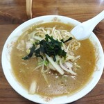 マルミ・サンライズ食堂 - 味噌ラーメン 680円