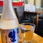 一番館 - ここのお店は地元のお酒をたくさん置いてました。