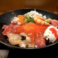 味菜 - 海鮮丼 黄身とろ～り