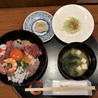 味菜 - 海鮮丼 全貌