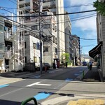 マルイチベーグル - ㊧側がマルイチベーグルさん㊨側がガレット美味しいお店♡