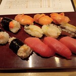 寿司 築地日本海 - 茹でずわい蟹　赤貝　アワビ　中トロ