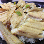 海鮮市場　摩季詩 - 穴子丼のアップ