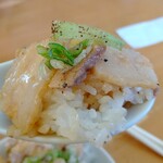 喜多方ラーメン 天高盛 - 半チャーシュー丼　米が最高においしい