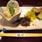 味川 - つきだし。