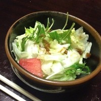 牛幸 本店 - お通しのサラダ