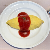 厳選洋食さくらい - オムライス(自家製ケチャップソース)(ハーフサイズ)