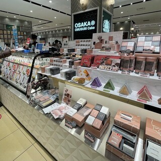 OSAKA OMUSUBI Cake_2