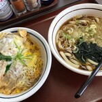 山田うどん食堂 - 日替わり かつ丼セット（820円）