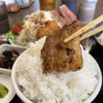 わ楽 - 豚バラニンニク焼き　オンザライス  