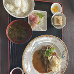 Shinsen Sakana No Shokudou Sugoemon - さば味噌煮マグロブツランチ