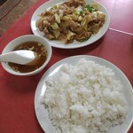 雄華 - 肉野菜炒め＋ライス