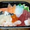 ヒビ丼丸