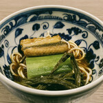 飄香 - 〆の麺料理
      川魂
      川←は四川を指しており、四川の魂と呼ばれる豆板醤を使った麺料理です。