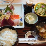 蛇の目寿司 - 地魚五品盛定食