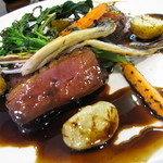 オステリア チロ - フランス産鴨のバルサミコ煮　
      イタリアの野菜と北海道産じゃがいも添え