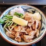 丸亀製麺 - こく旨豚しゃぶうどん(並)　690円