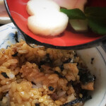 大和田 - すまし汁をかけて食べる