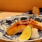 日本橋蛎殻町 すぎた - 赤むつ（のどぐろ）の焼き魚