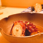 日本橋蛎殻町 すぎた - タコの柔らか煮（三浦半島の佐島）