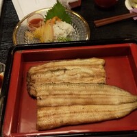 鰻割烹 伊豆栄 本店 - 