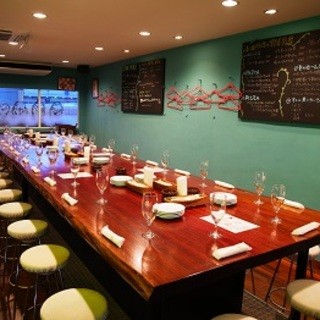 Can be reserved for 16 people or more! We can accommodate a wide range of dining options, from seated to standing.