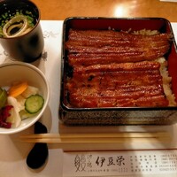 鰻割烹 伊豆栄 本店 - 