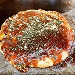 Okonomiyaki Yamadaya - モツ玉480円！