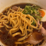 和 dining 清乃 本店 - 角長しょうゆ匠［平打ちちぢれ太麺］。