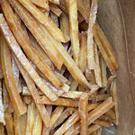 芋屋金次郎 - 細くてポリポリ食べやすい。丁度良い甘さ。