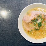 Japanese Soba Noodles 蔦 - しおらぁめん