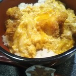 九州鳥若丸 - 鳥カツ親子丼 780円