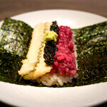 USHIGORO S. - ウチモモと子持ち昆布の手巻き