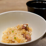 USHIGORO S. - ヒレとのどぐろの土鍋ご飯