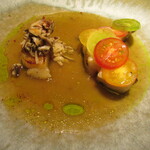 yokoyama - アコウ 脱水して焼いた帆立の貝柱 タイバジルと日本のバジルと玄米茶のソース