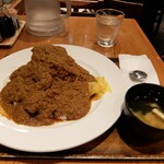 たつみ屋 - マウンテンチキンカツカリー 1188円