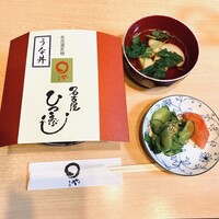 まるや本店 天白本店 - 鰻丼頂きます！　吸い物と漬物は、家で用意しました。