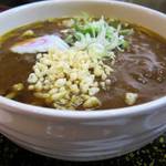 和ダイニング ふじ - 深めのしっかりした丼に入っている