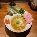 拉麺 成 - 