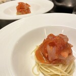 ヴィノ・ヒラタ - 白海老とフルーツトマトの冷製カッペリーニ